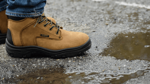 Best Methods for Waterproofing Work Boots