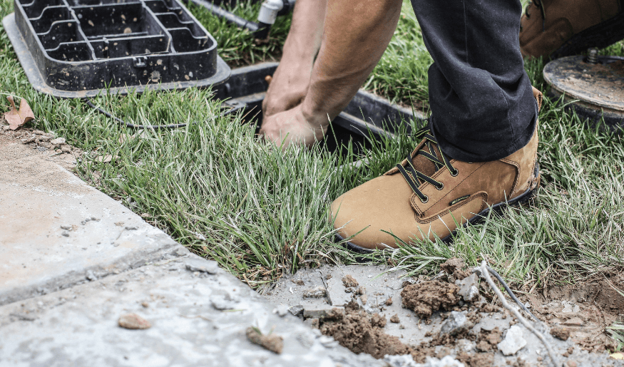 Best landscaping deals work boots